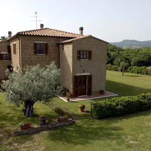 Poderone Vecchio Alloggio per agriturismo Sorano (Grosseto)
